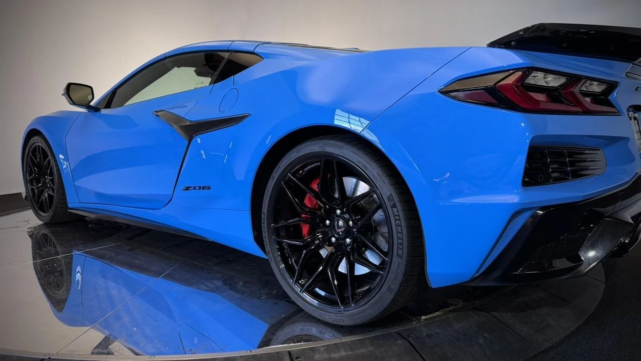 2024 Chevrolet Corvette C8 - Image 27 of 31