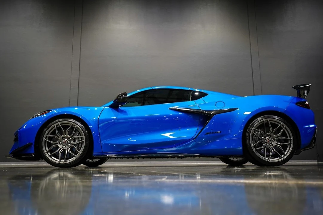 2024 Chevrolet Corvette C8 Z06 - Image 19 of 21