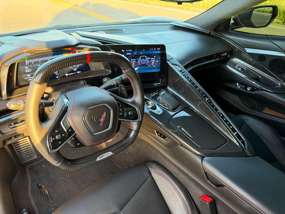 2024 Chevrolet Corvette C8 E-Ray - Image 25 of 27