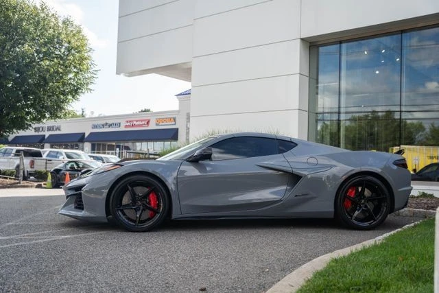 2024 Chevrolet Corvette C8 E-Ray - Image 7 of 31