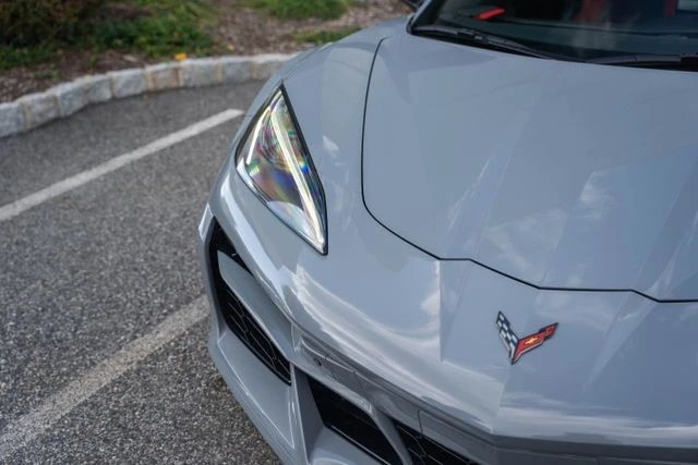 2024 Chevrolet Corvette C8 E-Ray - Image 11 of 31