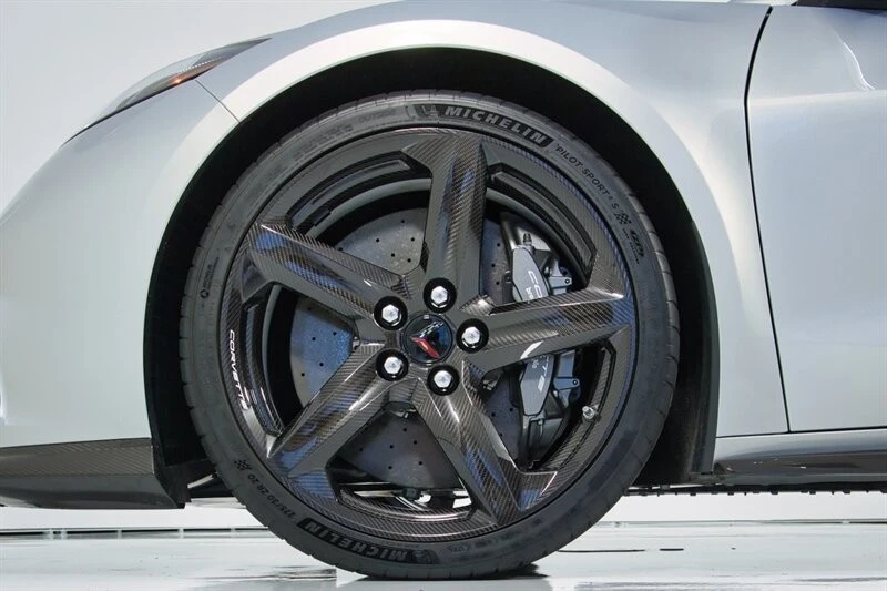2024 Chevrolet Corvette C8 E-Ray - Image 8 of 31