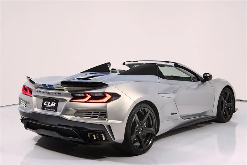 2024 Chevrolet Corvette C8 E-Ray - Image 12 of 31