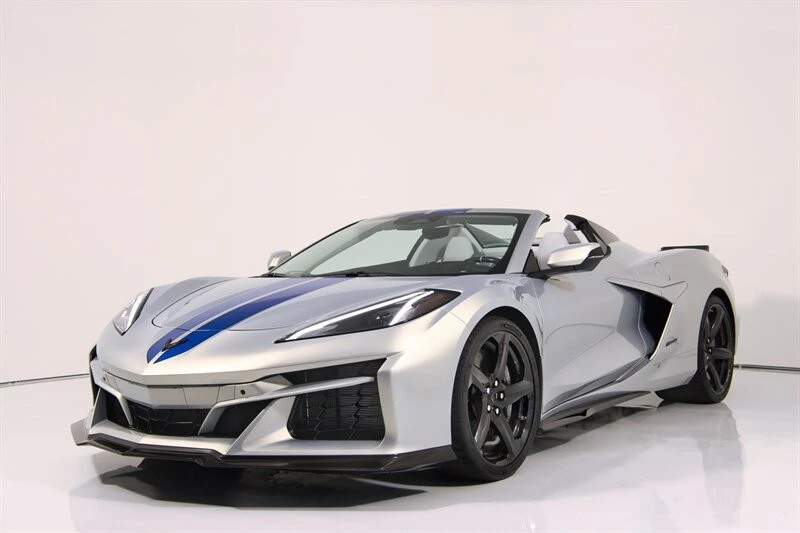 2024 Chevrolet Corvette C8 E-Ray - Image 4 of 31
