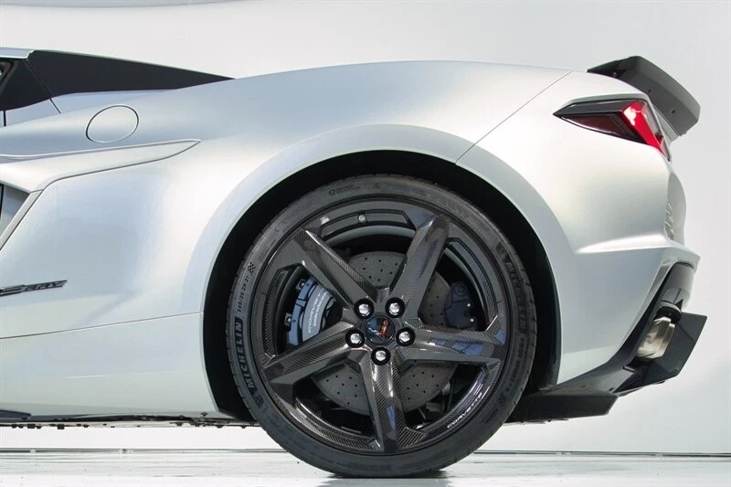 2024 Chevrolet Corvette C8 E-Ray - Image 7 of 31