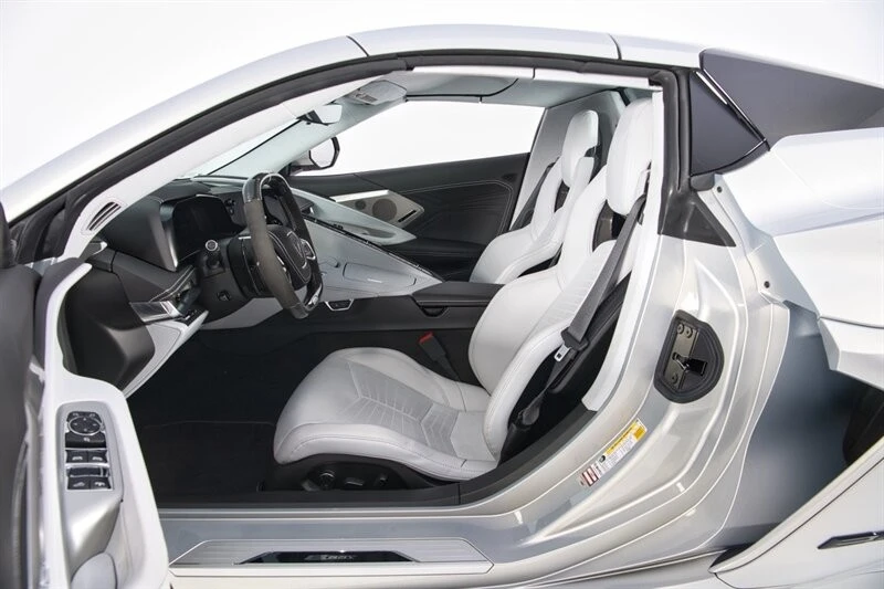 2024 Chevrolet Corvette C8 E-Ray - Image 20 of 31