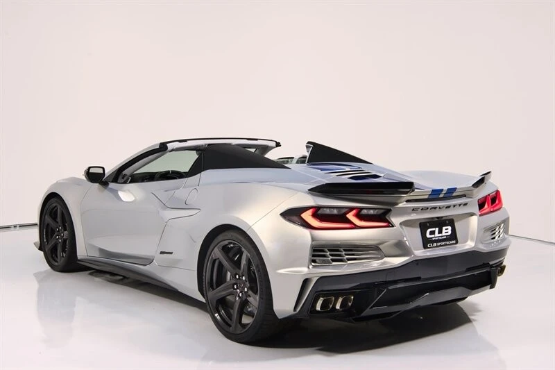 2024 Chevrolet Corvette C8 E-Ray - Image 10 of 31