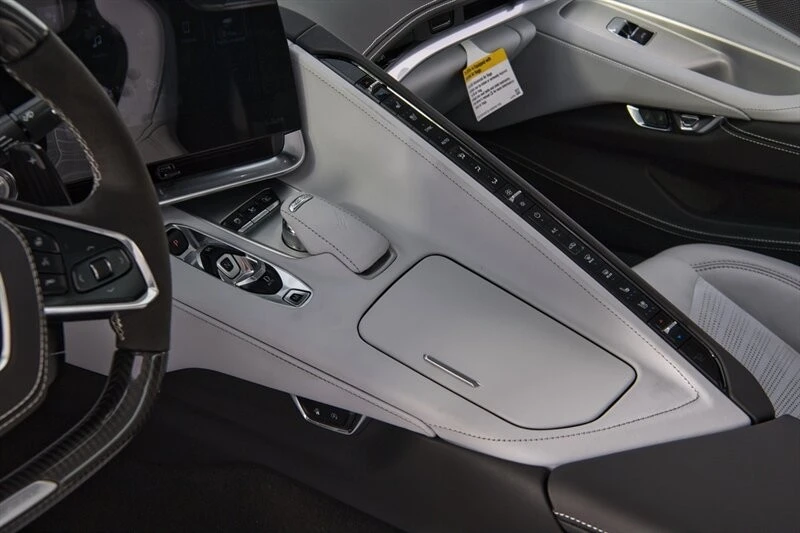 2024 Chevrolet Corvette C8 E-Ray - Image 29 of 31