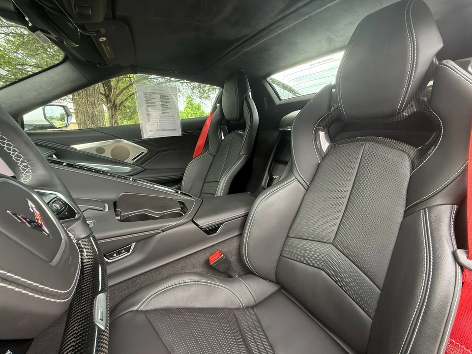 2024 Chevrolet Corvette C8 E-Ray - Image 27 of 31