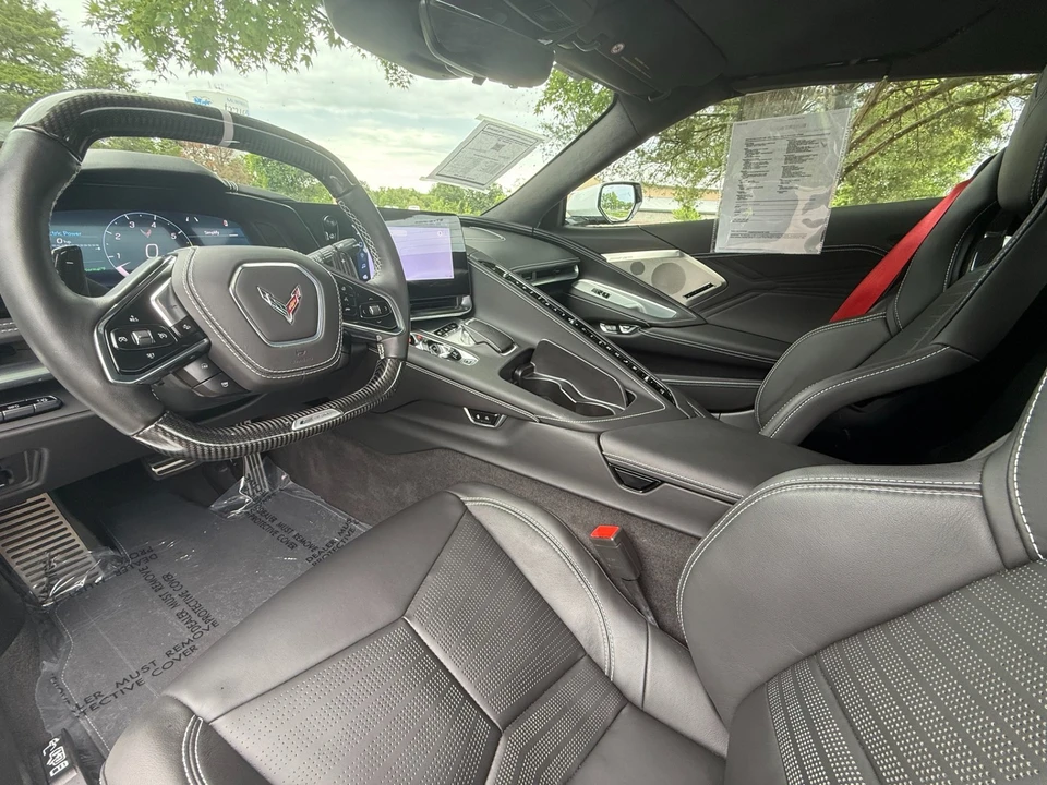 2024 Chevrolet Corvette C8 E-Ray - Image 26 of 31
