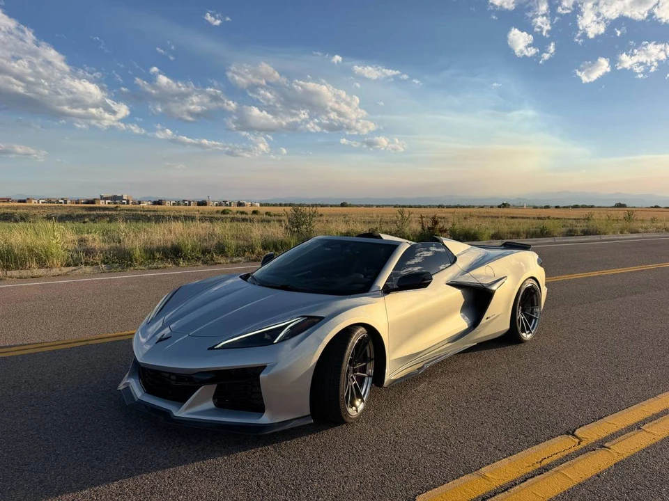 2024 Chevrolet Corvette C8 E-Ray - Image 9 of 23