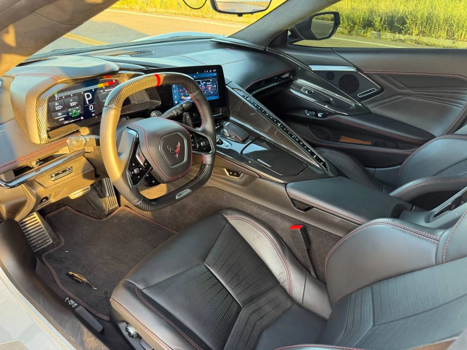 2024 Chevrolet Corvette C8 E-Ray - Image 19 of 23
