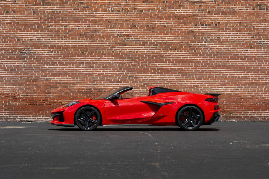 2024 Chevrolet Corvette C8 - Image 2 of 31