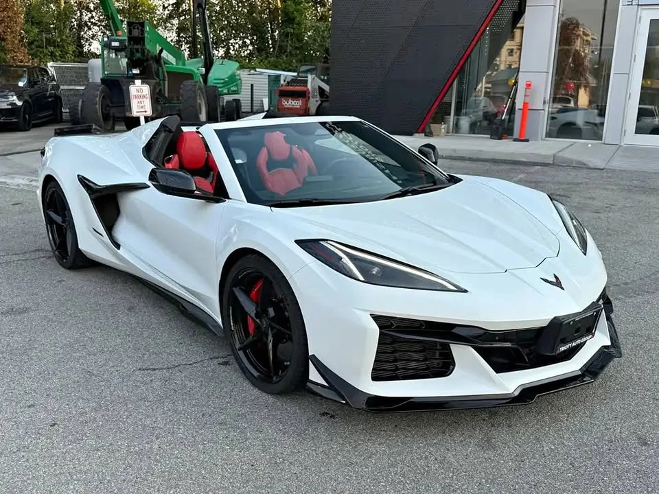 2024 Chevrolet Corvette C8 E-Ray - Image 1 of 10