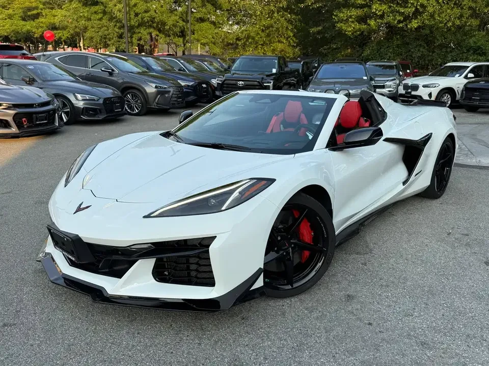 2024 Chevrolet Corvette C8 E-Ray - Image 2 of 10