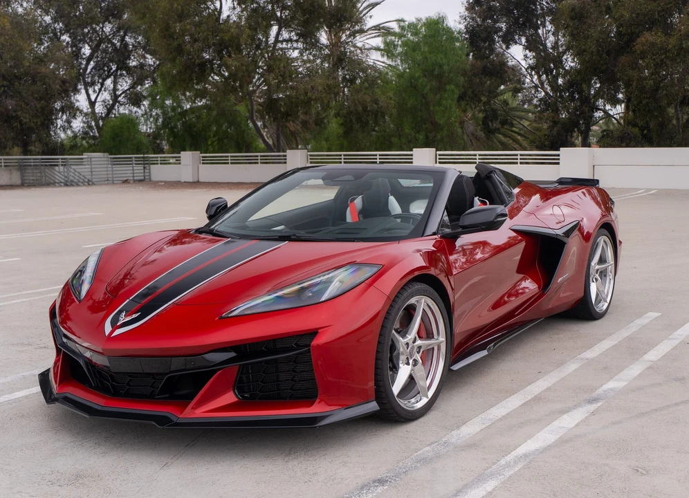 2024 Chevrolet Corvette C8 E-Ray - Image 4 of 31
