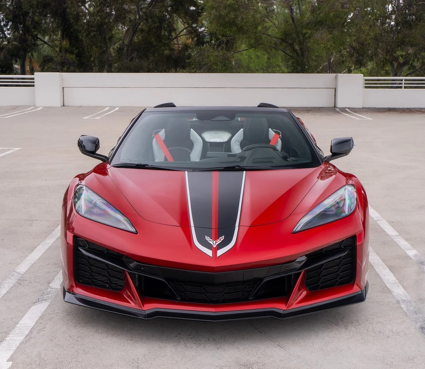 2024 Chevrolet Corvette C8 E-Ray - Image 5 of 31