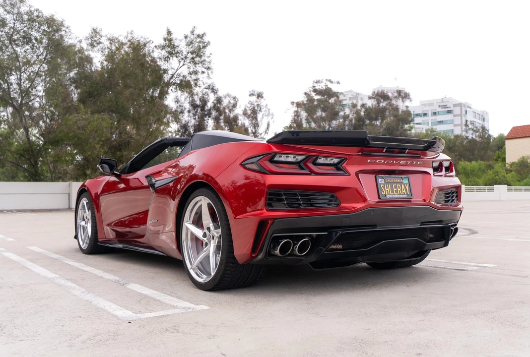 2024 Chevrolet Corvette C8 E-Ray - Image 16 of 31
