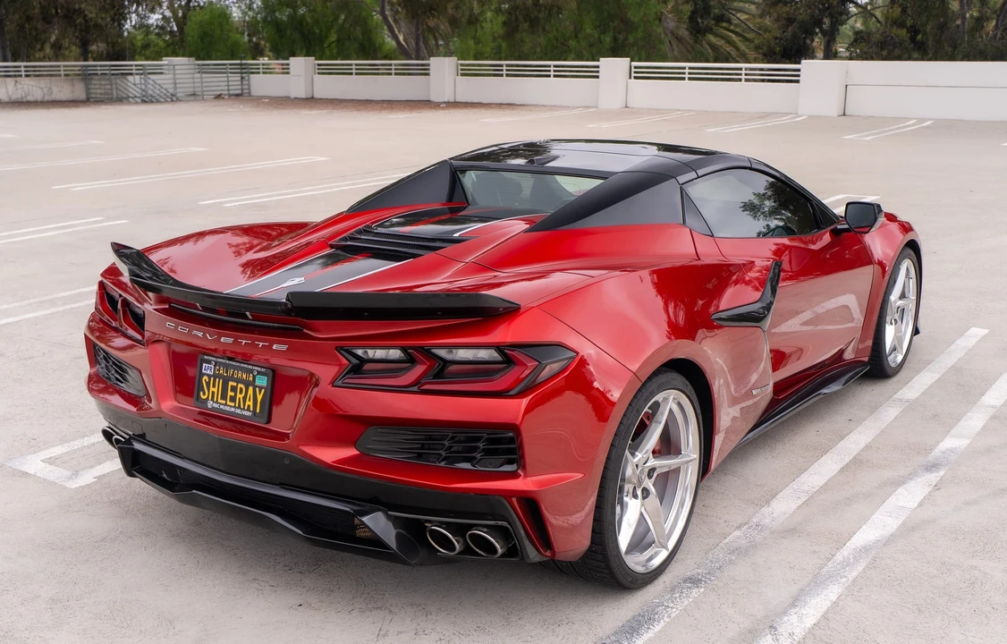 2024 Chevrolet Corvette C8 E-Ray - Image 10 of 31