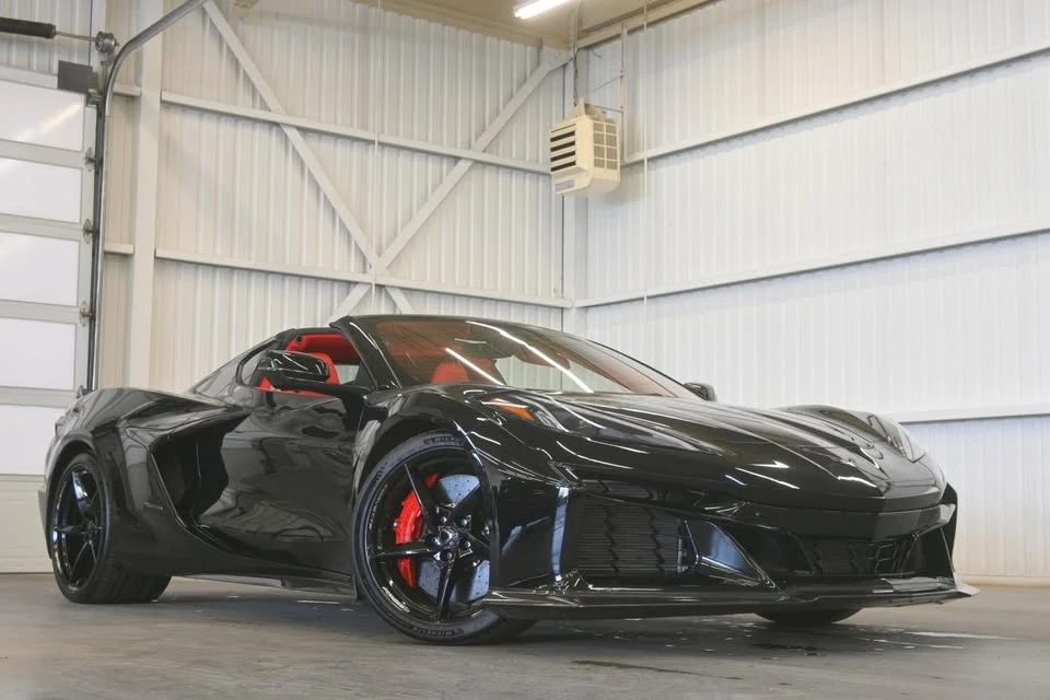 2024 Chevrolet Corvette C8 E-Ray - Image 3 of 20