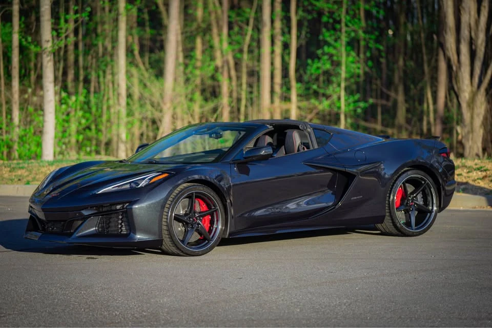 2024 Chevrolet Corvette C8 E-Ray - Image 20 of 20