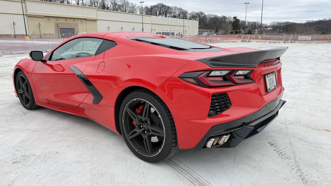 2024 Chevrolet Corvette C8 - Image 17 of 31