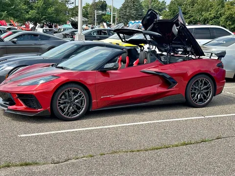 2024 Chevrolet Corvette Stingray Z51 Convertible 2D