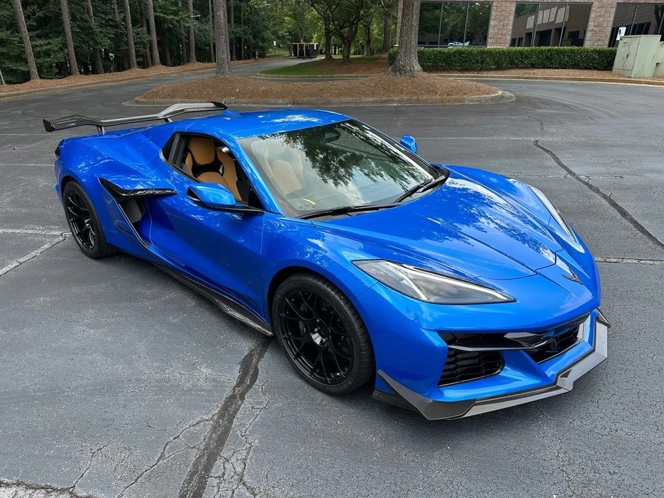 2024 Chevrolet Corvette C8 Z06 - Image 15 of 24
