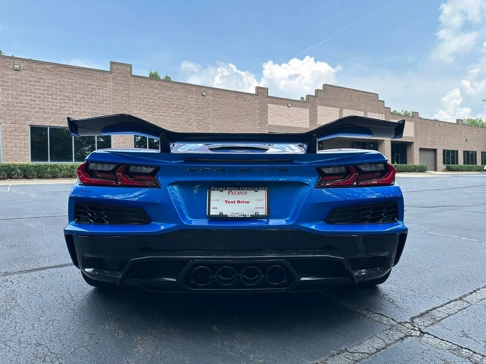 2024 Chevrolet Corvette C8 Z06 - Image 10 of 24