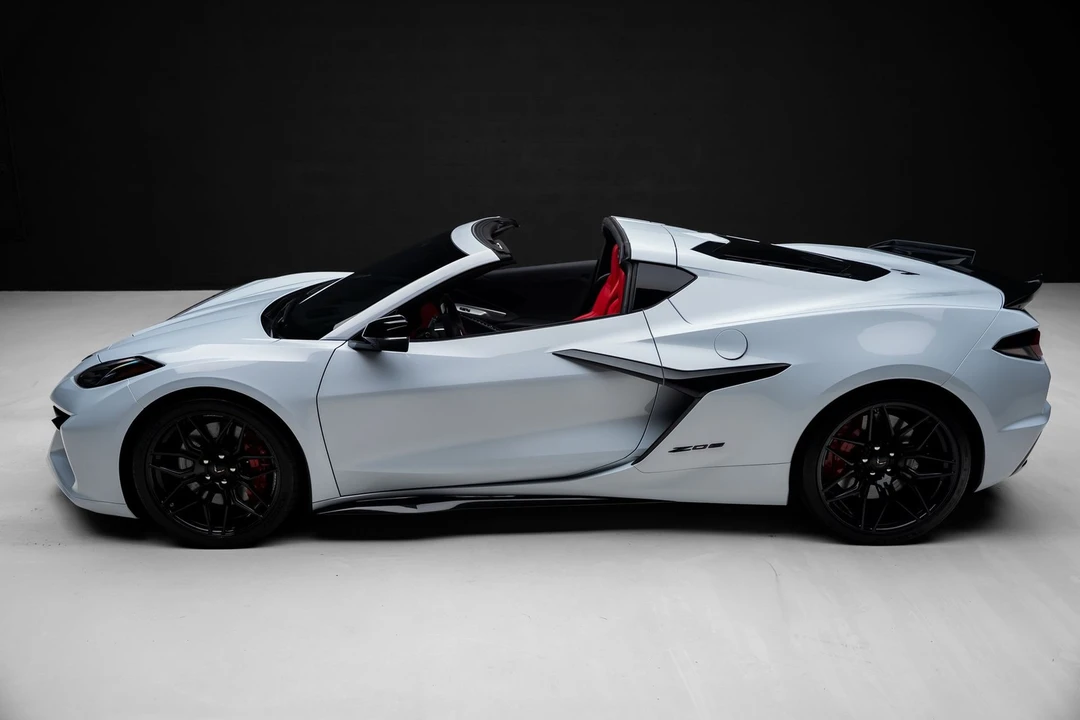 2024 Chevrolet Corvette C8 Z06 - Image 18 of 31
