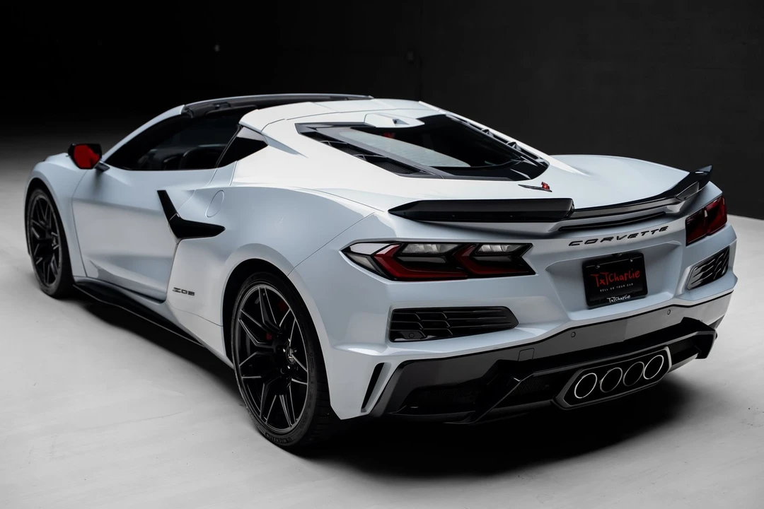 2024 Chevrolet Corvette C8 Z06 - Image 26 of 31