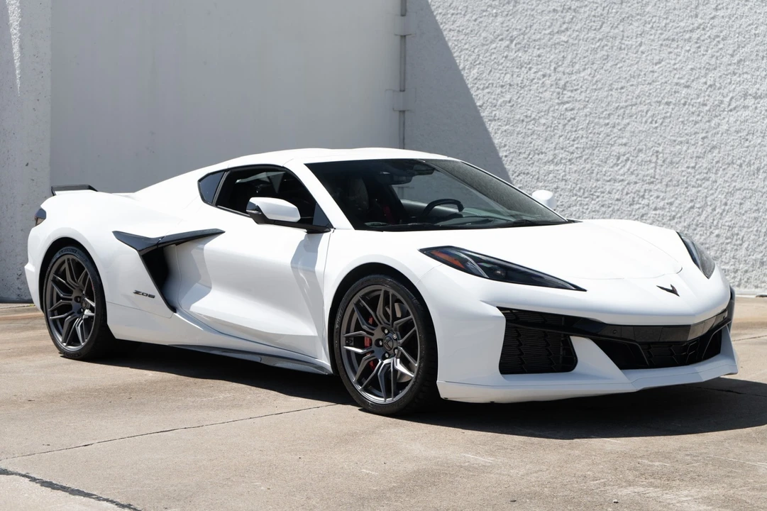 2024 Chevrolet Corvette C8 Z06 - Image 2 of 31