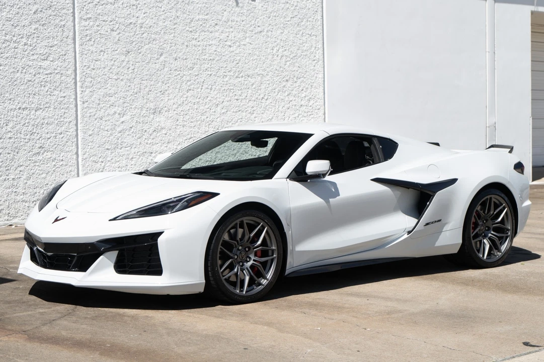 2024 Chevrolet Corvette C8 Z06 - Image 7 of 31