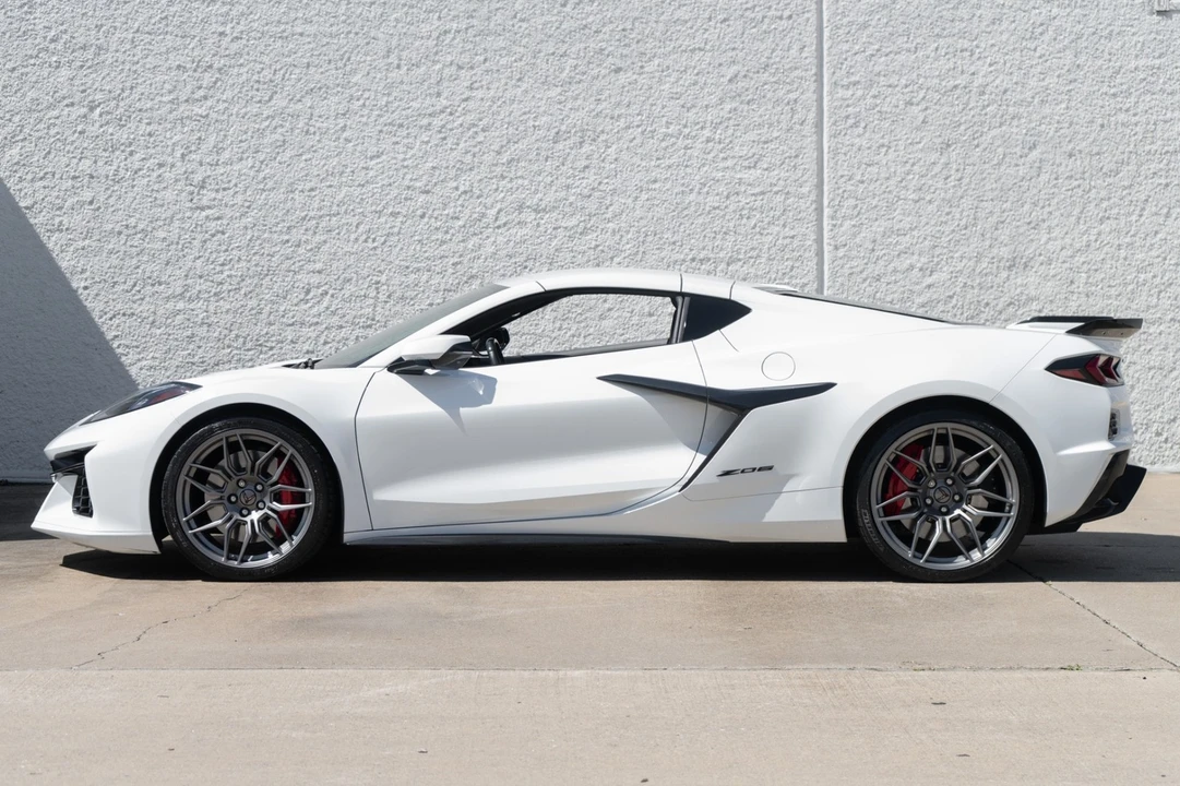 2024 Chevrolet Corvette C8 Z06 - Image 8 of 31
