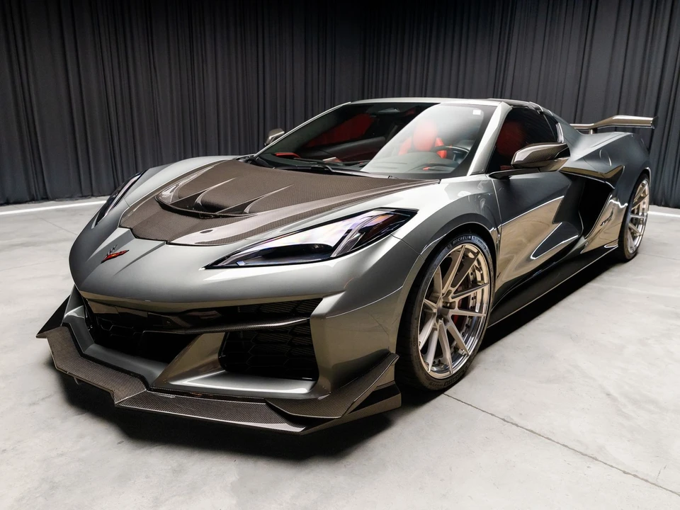 2024 Chevrolet Corvette C8 Z06 - Image 11 of 31