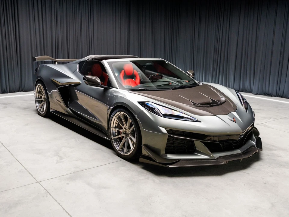 2024 Chevrolet Corvette C8 Z06 - Image 2 of 31