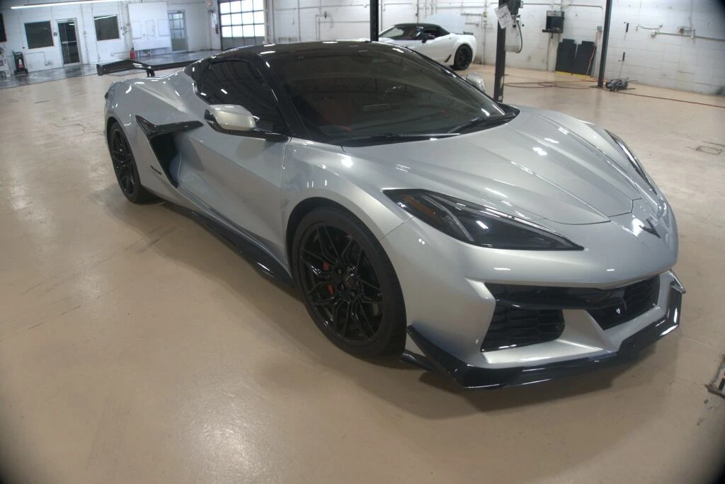 2024 Chevrolet Corvette C8 Z06 - Image 7 of 31