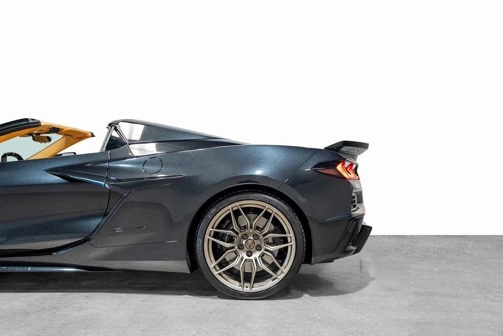 2024 Chevrolet Corvette C8 Z06 - Image 23 of 31