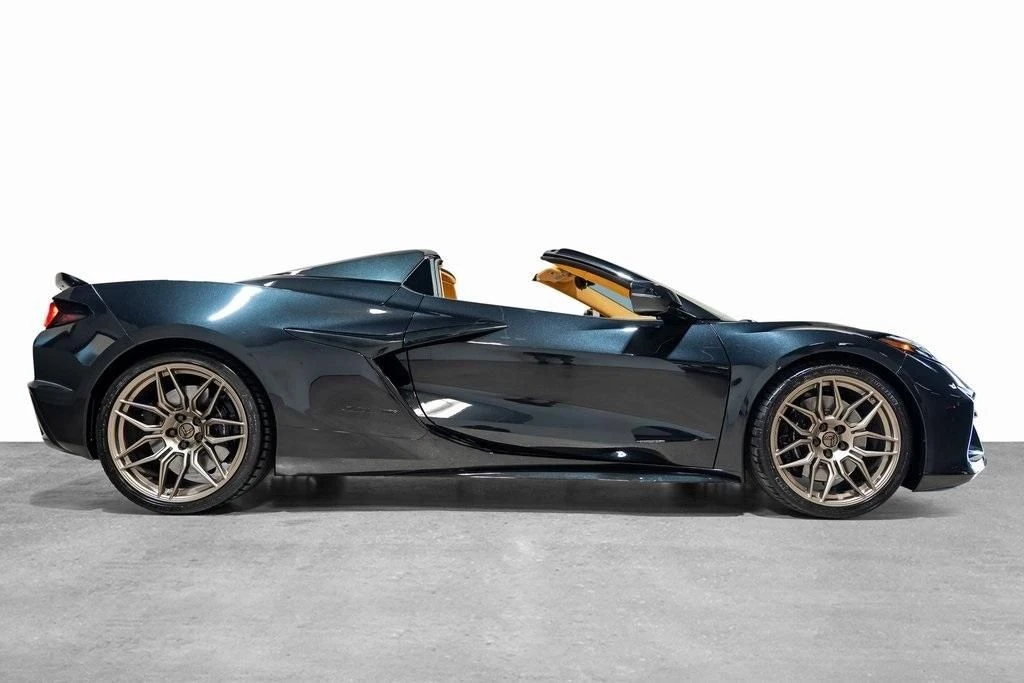 2024 Chevrolet Corvette C8 Z06 - Image 15 of 31