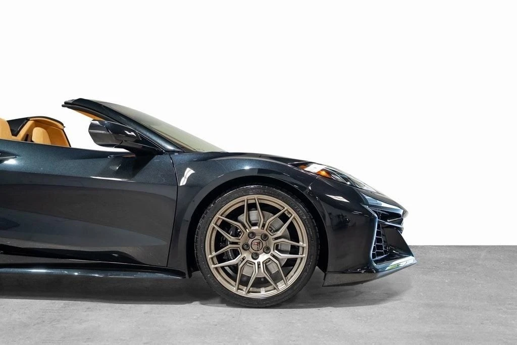 2024 Chevrolet Corvette C8 Z06 - Image 16 of 31