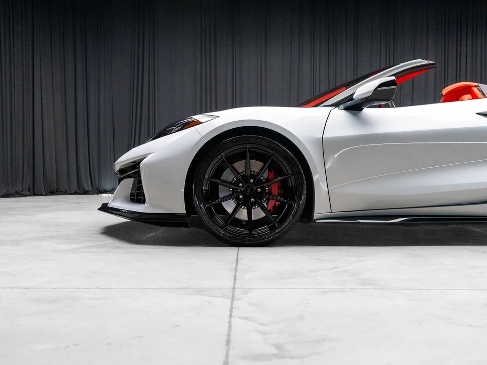 2024 Chevrolet Corvette C8 Z06 - Image 6 of 31