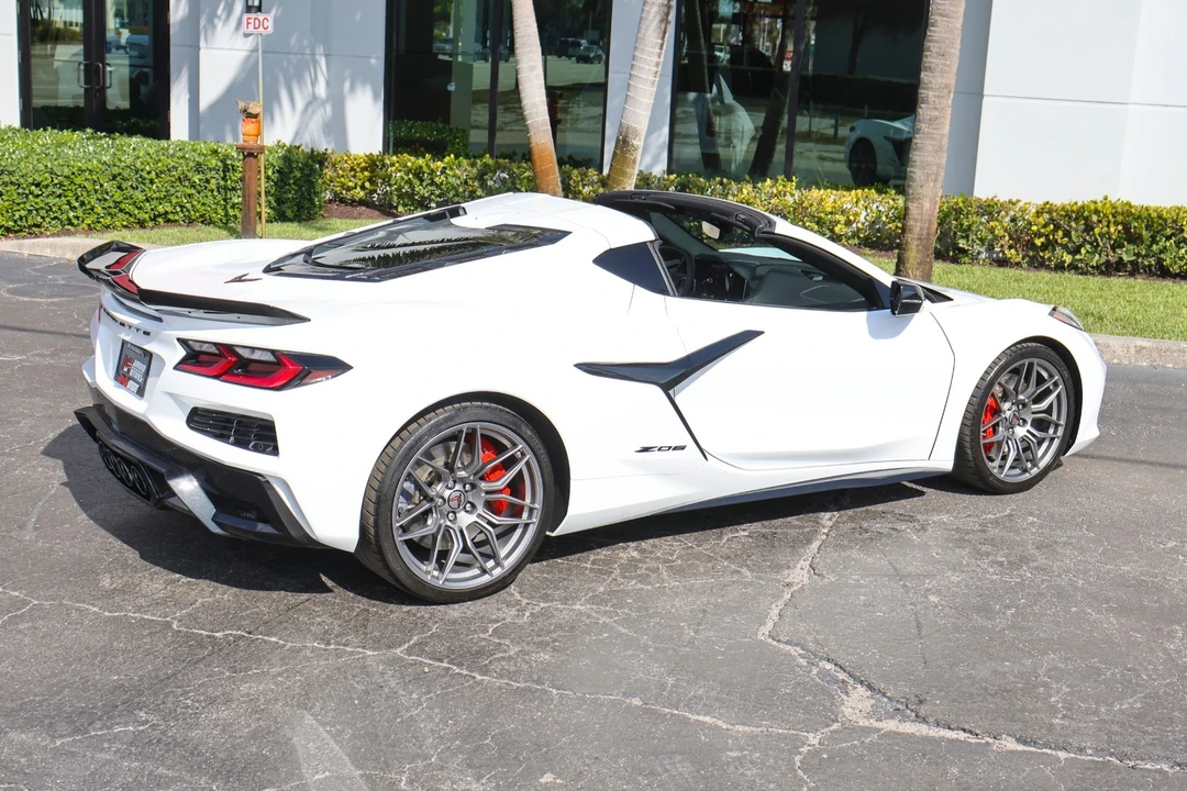 2024 Chevrolet Corvette C8 Z06 - Image 11 of 21