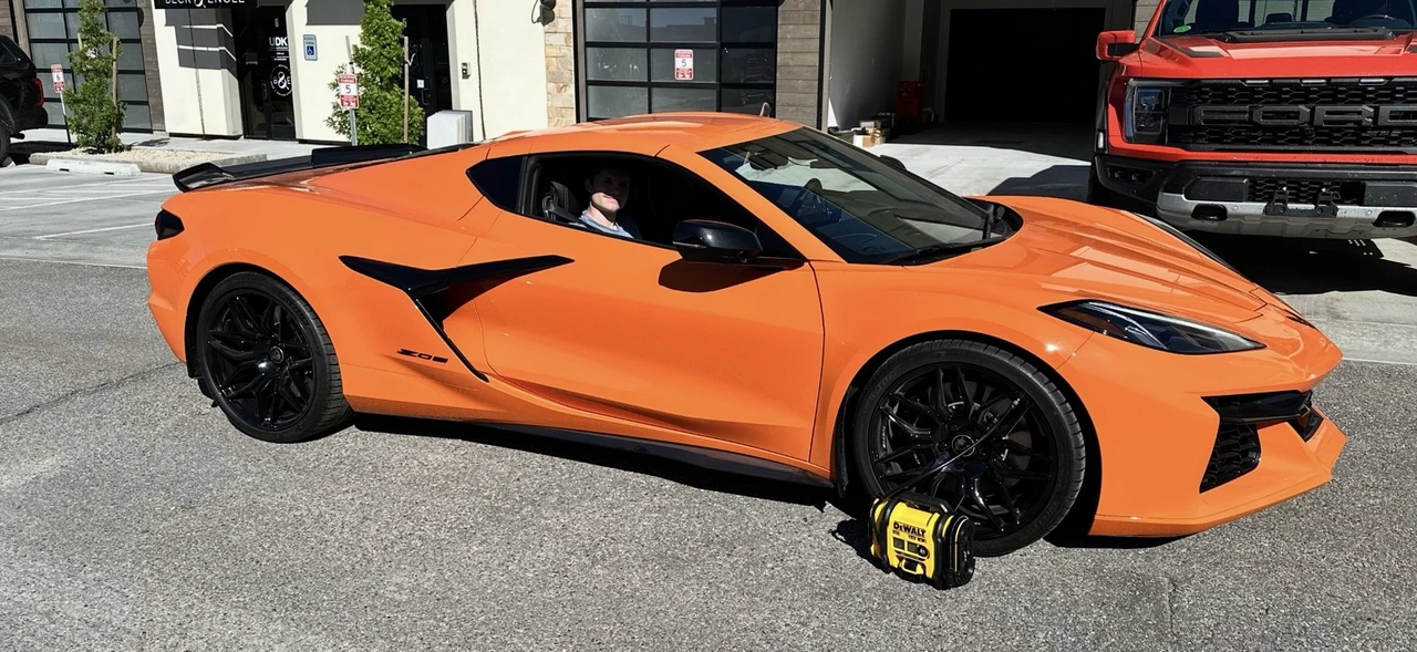 2024 Chevrolet Corvette C8 Z06 - Image 2 of 6