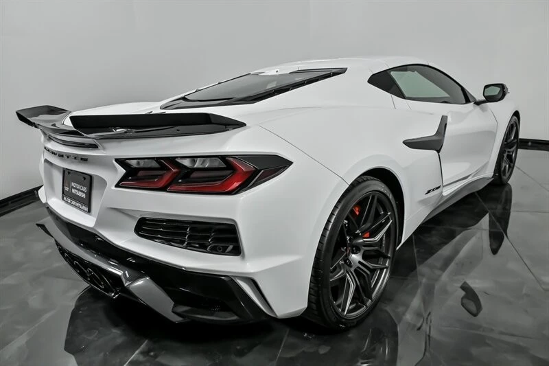 2024 Chevrolet Corvette C8 Z06 - Image 11 of 21