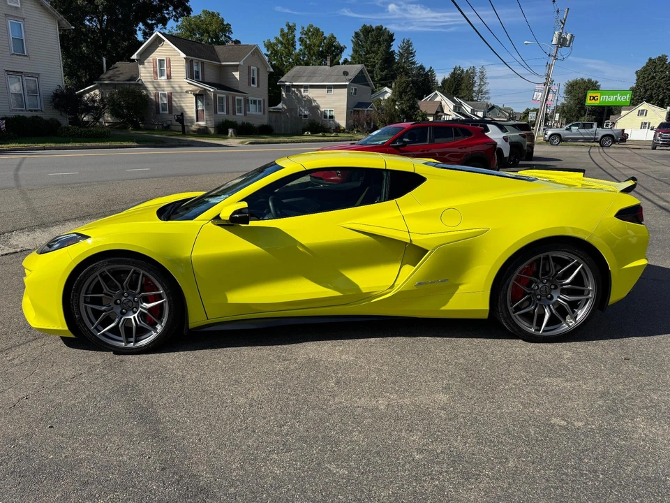 2024 Chevrolet Corvette C8 Z06 - Image 12 of 31