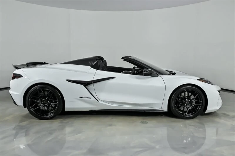 2024 Chevrolet Corvette C8 Z06 - Image 15 of 31