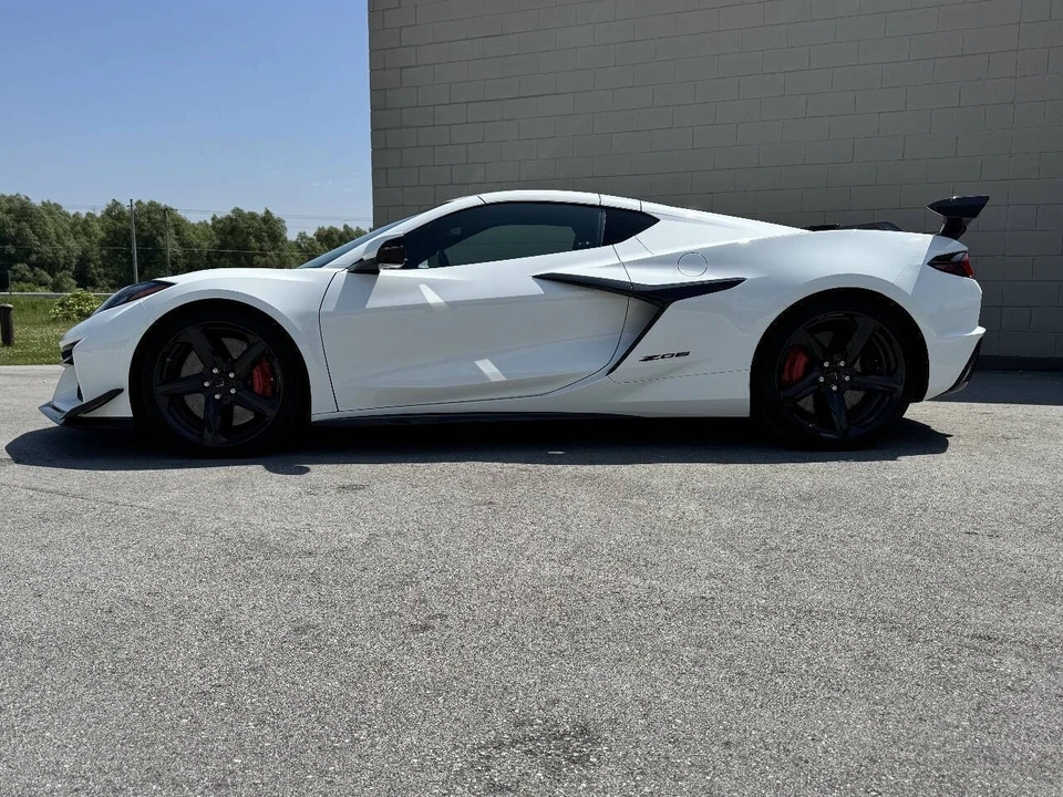 2024 Chevrolet Corvette C8 Z06 - Image 5 of 31