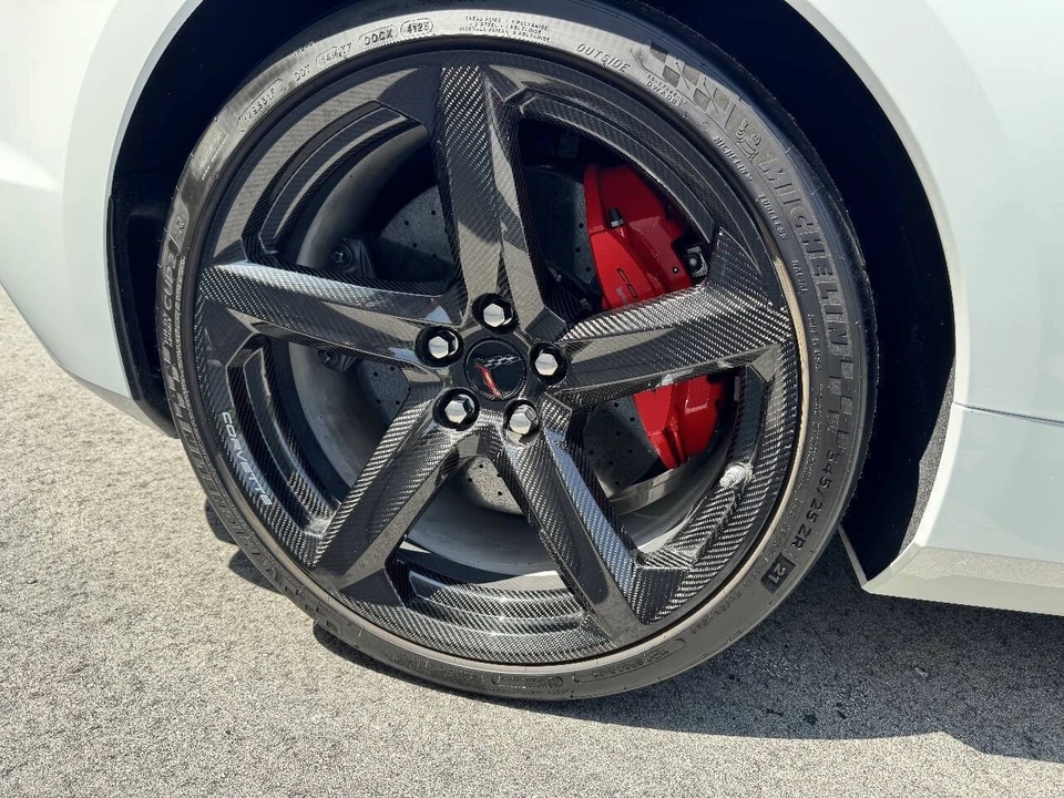 2024 Chevrolet Corvette C8 Z06 - Image 17 of 31