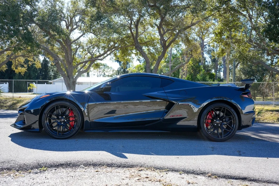 2024 Chevrolet Corvette C8 Z06 - Image 6 of 21
