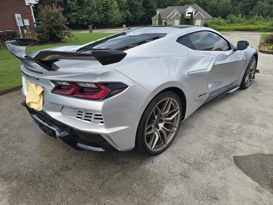 2024 Chevrolet Corvette C8 Z06 - Image 4 of 17